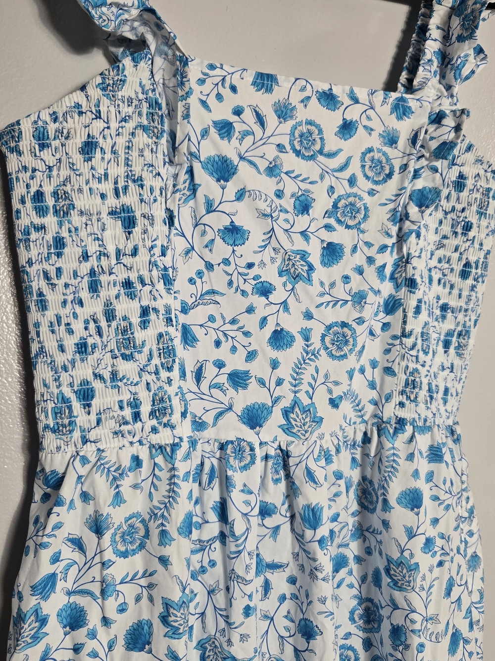 Draper James Blue White Floral Smocked Ruffle Strap Tiered Midi Dress Size M - Picture 3 of 7